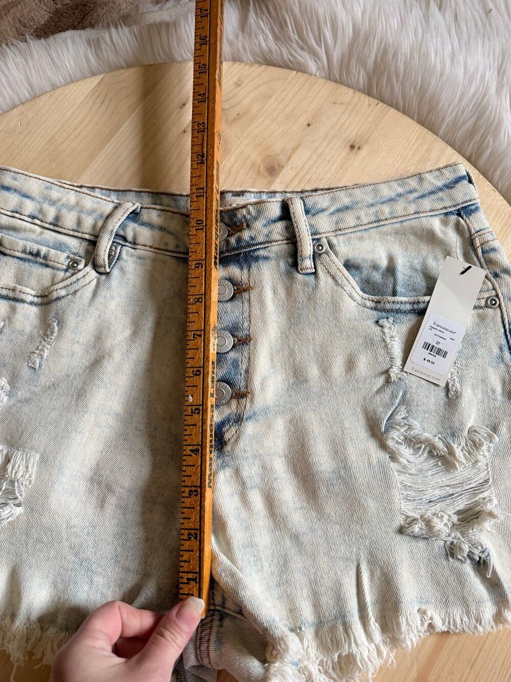 Francesca’s Harper Jean shorts - Picture 6 of 9